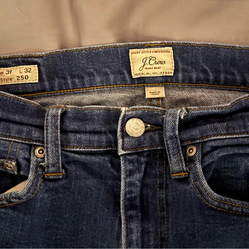 J. Crew Men’s Medium Wash Slim Straight Jeans